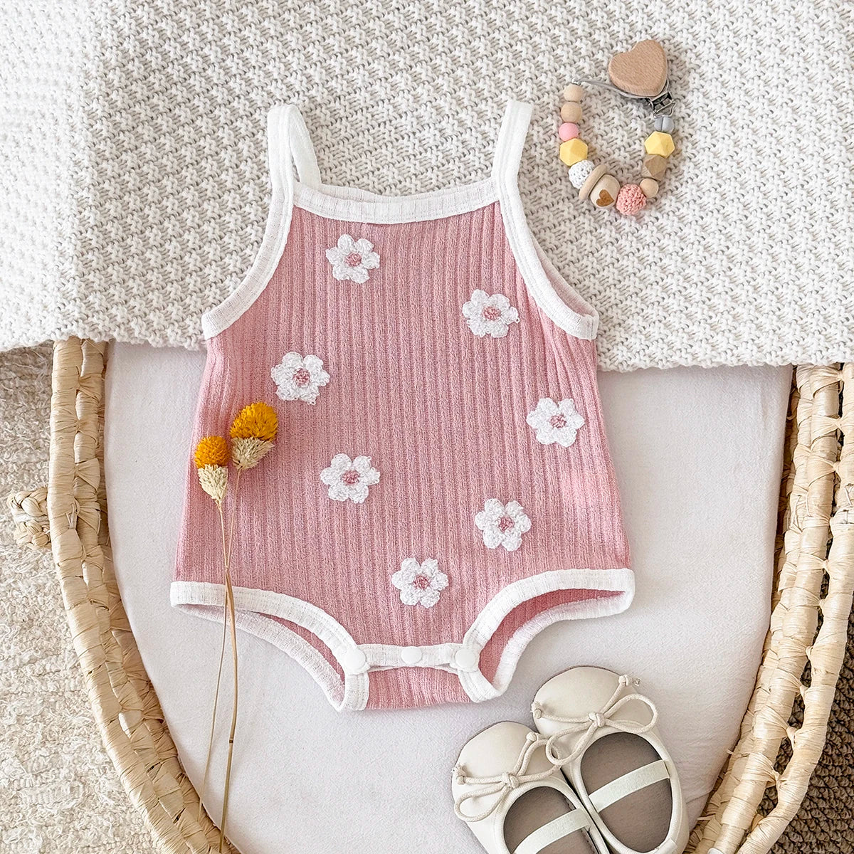 2025 Summer New Baby Girl Clothes Sweet And Cute Flower Towel Embroidery Suspenders Bodysuit Infants Baby Strap Romper Jumpsuit